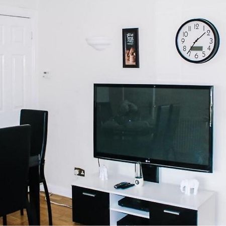 Home To Home Stay Apartment Glasgow Dış mekan fotoğraf