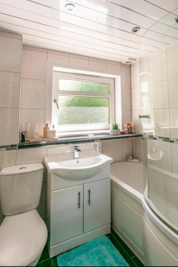Home To Home Stay Apartment Glasgow Dış mekan fotoğraf